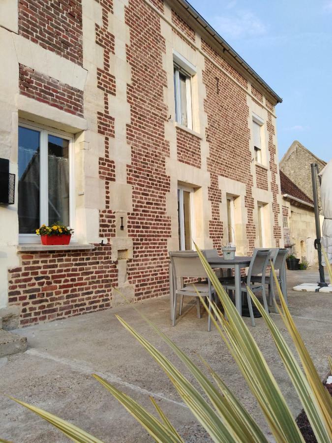 Le Clos Du Mont Cesar Bailleul-sur-Therain Exterior photo