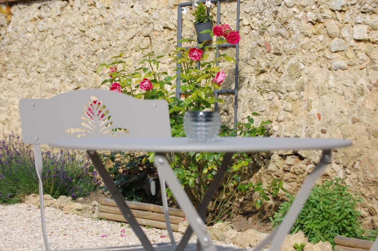 Le Clos Du Mont Cesar Bailleul-sur-Therain Exterior photo